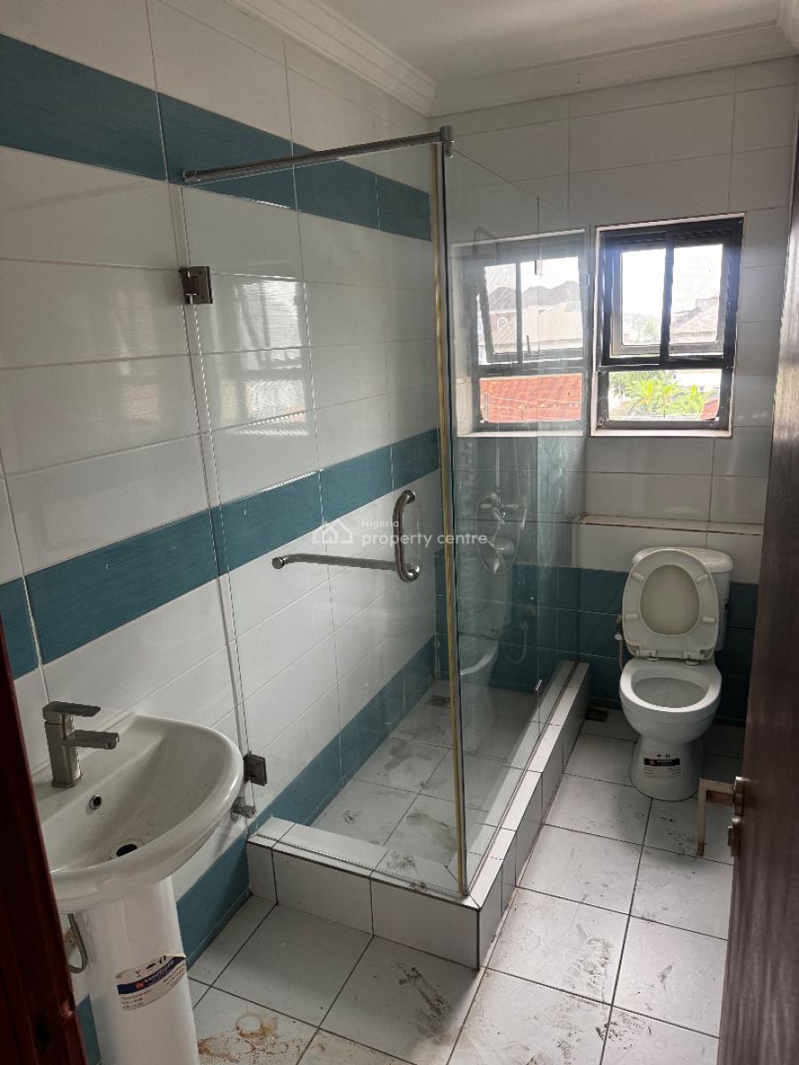 Spacious & Serviced 3-bedroom Apartment with Bq (upstairs), Sangotedo, Ajah, Lagos, Flat / Apartment for Rent