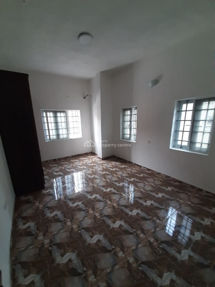 Its a Self-serviced Come with Your Own Generator 3 Bedroom En-suite, Before Chevron Drive 2nd Toll Axis, Osapa, Lekki, Lagos, Flat / Apartment for Rent