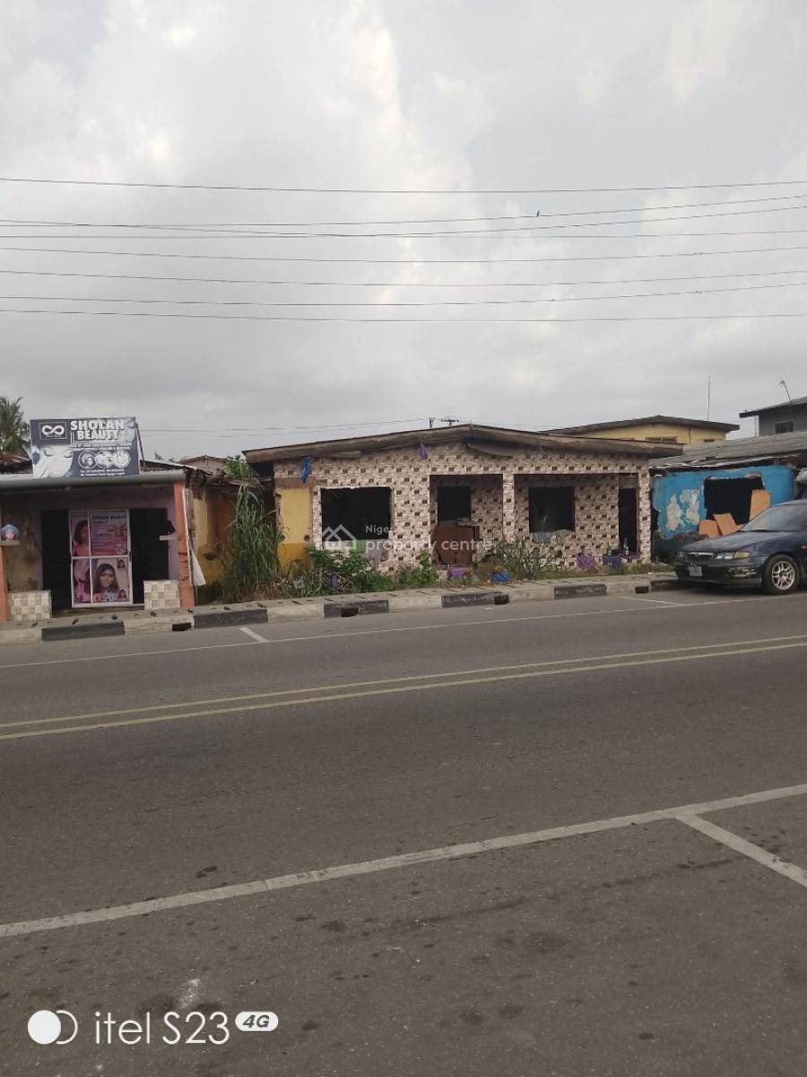 Commercial Bungalow Structured on a Plot of Land, Dopemu, Agege, Lagos, Commercial Property for Sale