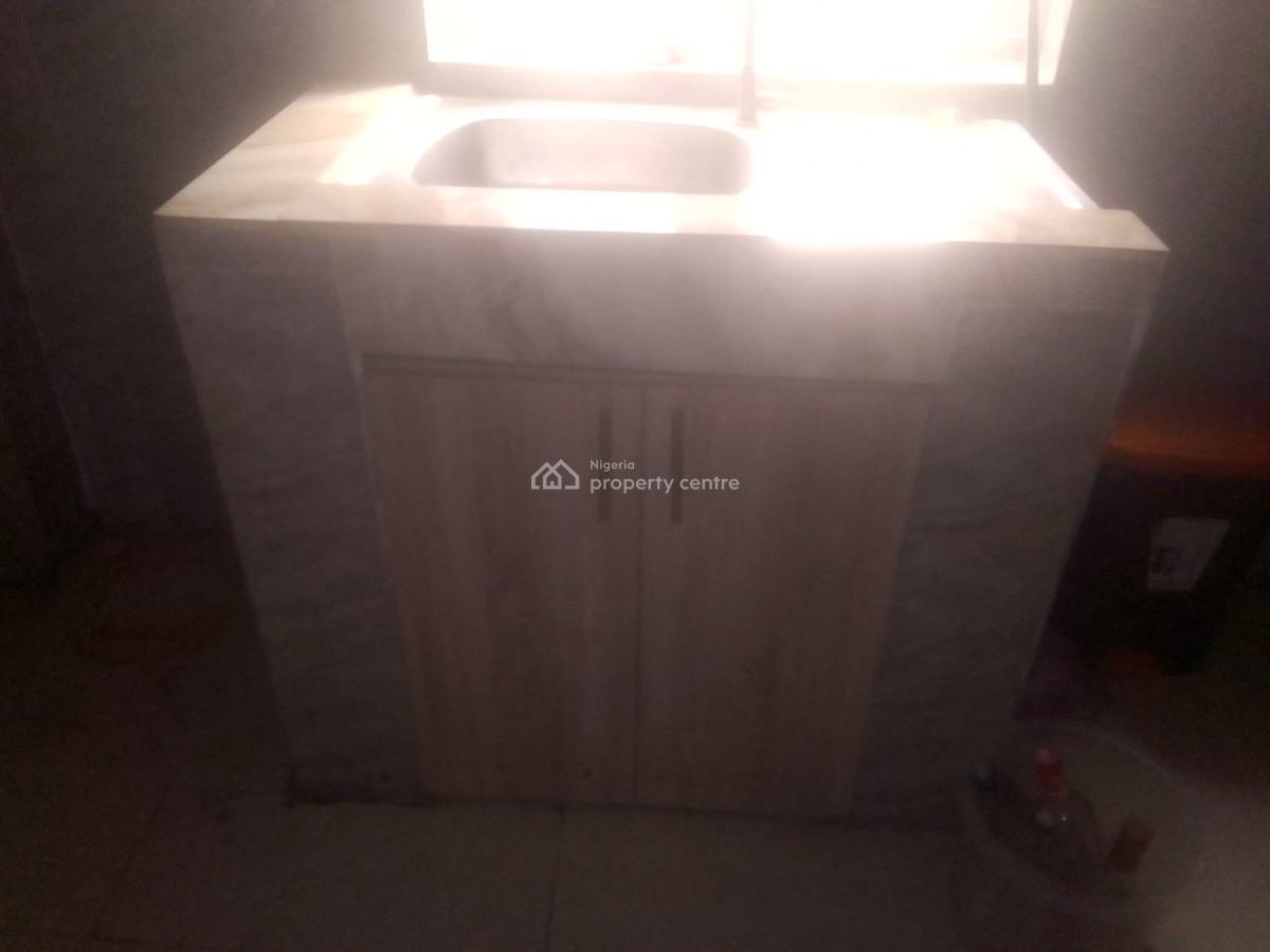 Spacious Luxury 2 Bedroom Flat with Excellent Features, Greenland Estate, Ogombo, Ajah, Lagos, Flat / Apartment for Rent