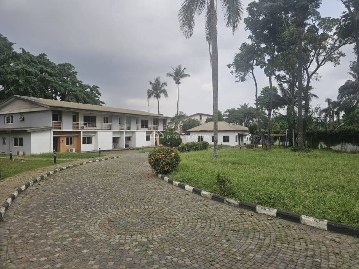 Bedroom Terraces, Ikeja, Lagos, Commercial Property for Rent
