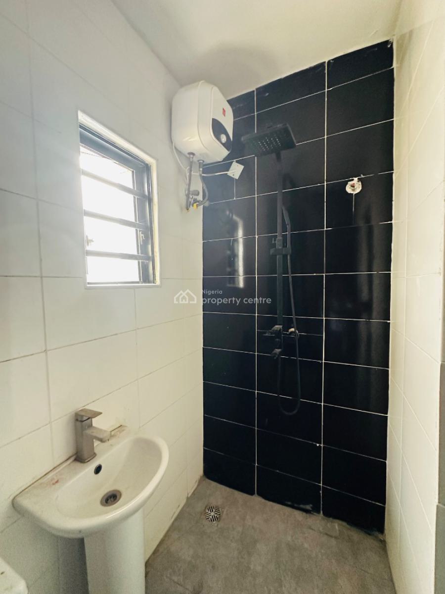 Newly Built 2 Bedroom Penthouse, Ologolo, Lekki, Lagos, Flat / Apartment for Sale