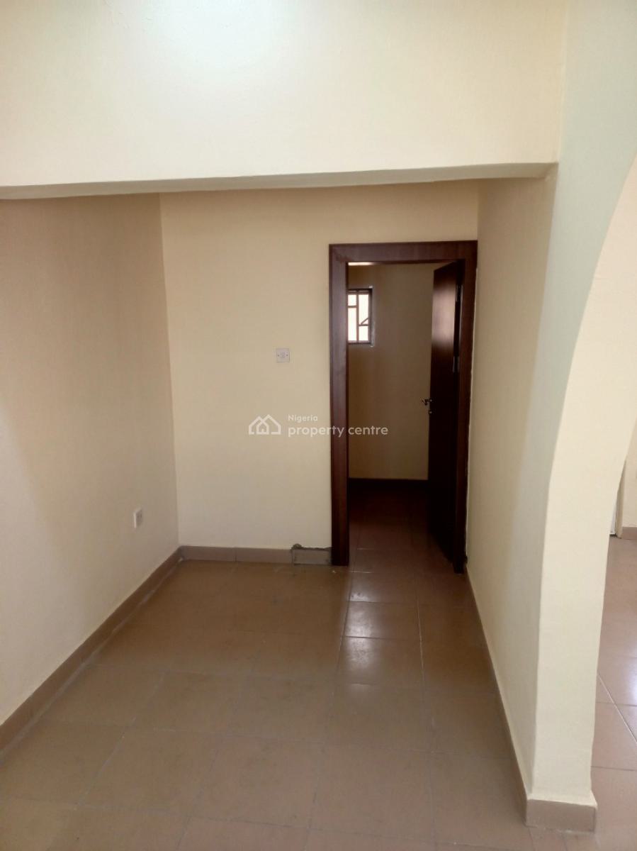 Newly Renovated Standard 2 Bedrooms Bungalows Bq, Off 3rd Avenue, Gwarinpa, Abuja, Flat / Apartment for Rent