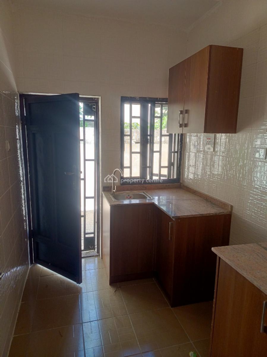 Newly Renovated Standard 2 Bedrooms Bungalows Bq, Off 3rd Avenue, Gwarinpa, Abuja, Flat / Apartment for Rent