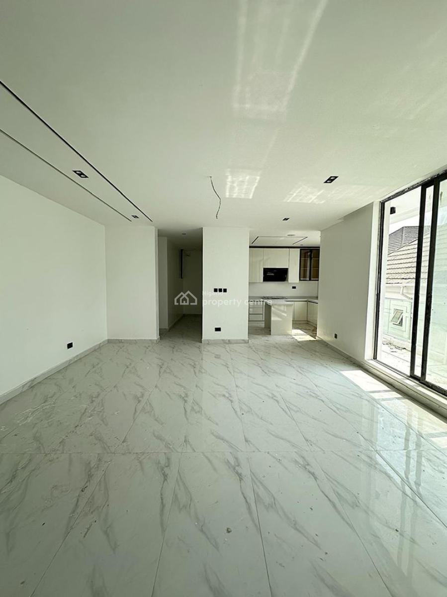 2 Bedroom, Freedom Way Off, Lekki Phase 1, Lekki, Lagos, Flat / Apartment for Sale