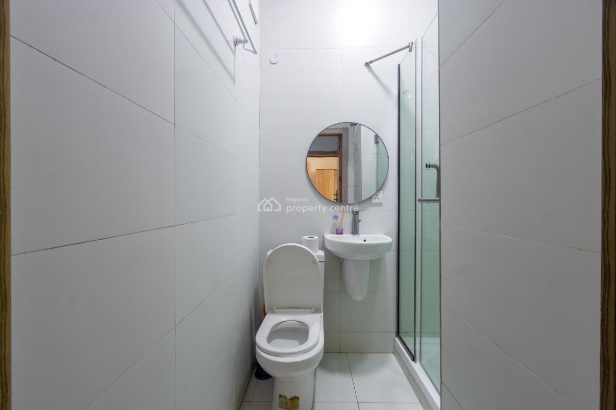 Improved 1bedroom Apartment with Private Cinema and Xbox, Chevron, Lekki, Lagos, Mini Flat (room and Parlour) Short Let