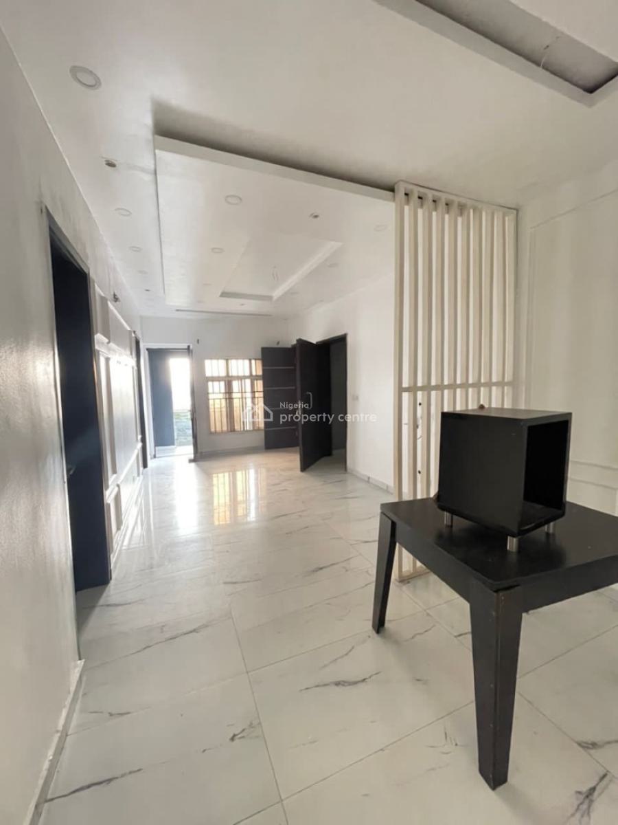 Standard and Massive Room in a Duplex Shared Kitchen Only, Ikate, Lekki, Lagos, Self Contain (single Rooms) for Rent