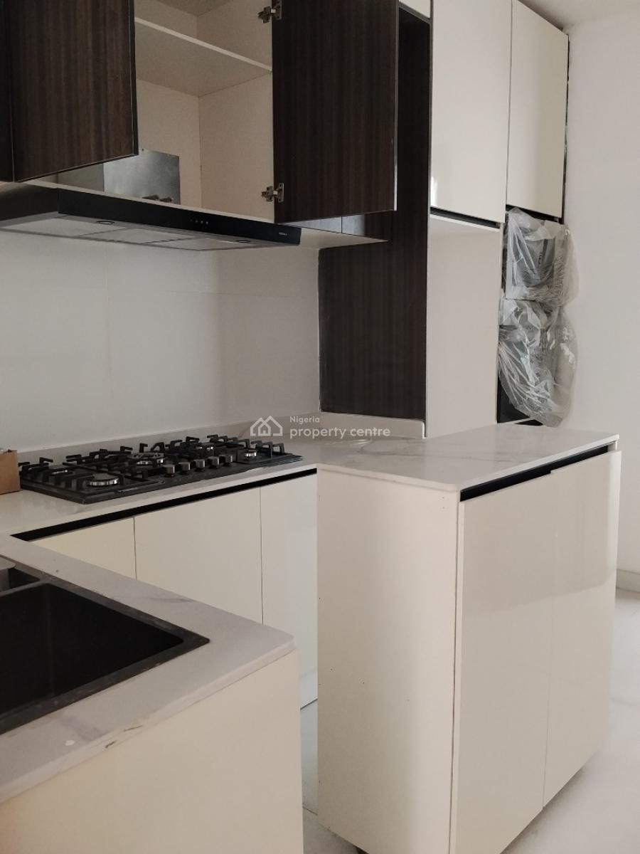 2bedroom, Off Freedom Way, Lekki Phase 1, Lekki, Lagos, Flat / Apartment for Sale