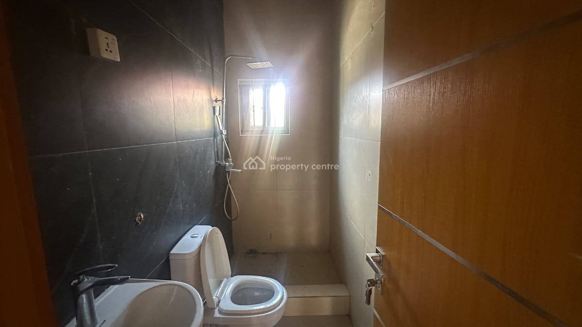 4 Bedroom Bungalow in a Serene & Serviced Gated Estate, Northern Foreshore Estate, Chevron Drive, Lekki, Lagos, Detached Bungalow for Rent