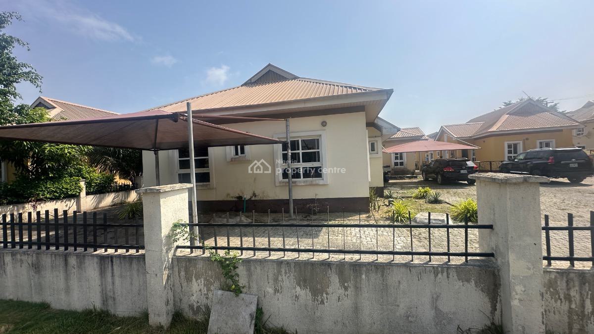 4 Bedroom Bungalow in a Serene & Serviced Gated Estate, Northern Foreshore Estate, Chevron Drive, Lekki, Lagos, Detached Bungalow for Rent