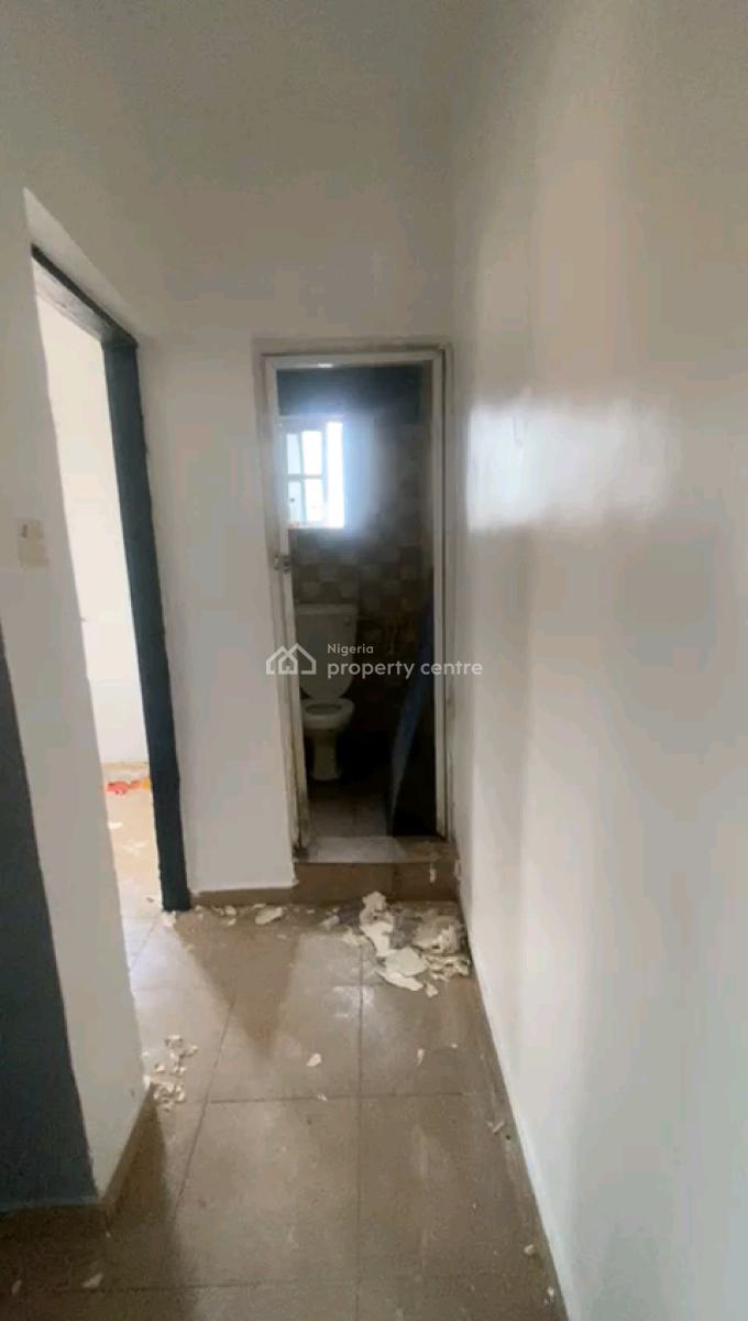 Decent Mini Upflat with 1t1b All Tilled with Kitchen Cabs, Adeniji Street, Ladilak, Shomolu, Lagos, Mini Flat (room and Parlour) for Rent