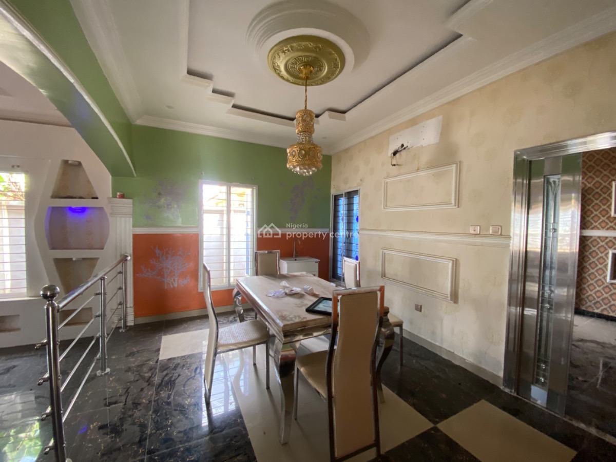 5 Bedroom Bungalow, Igbe Laara, Ikorodu, Lagos, Flat / Apartment for Rent