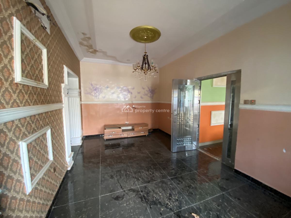 5 Bedroom Bungalow, Igbe Laara, Ikorodu, Lagos, Flat / Apartment for Rent