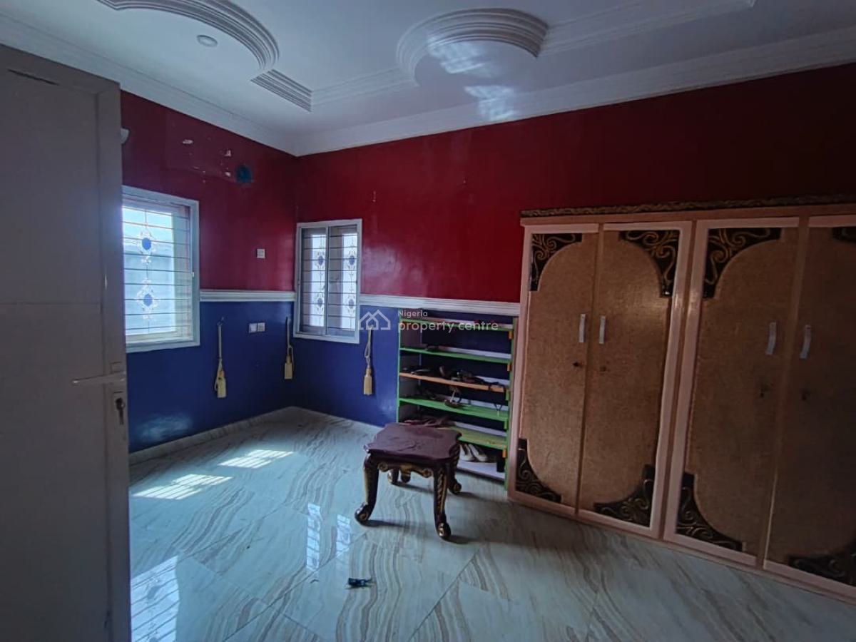 5 Bedroom Bungalow, Igbe Laara, Ikorodu, Lagos, Flat / Apartment for Rent