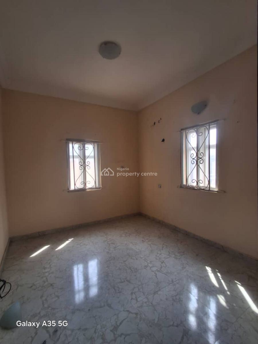 Well Maintained 2 Bedroom Flat, Ogombo, Ajah, Lagos, Flat / Apartment for Rent