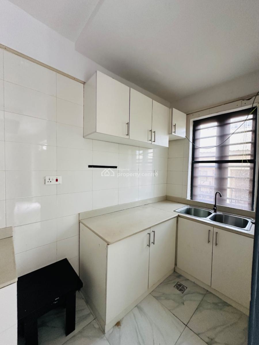 Neatly Built 2 Bedroom Apartment, Ologolo, Lekki, Lagos, Flat / Apartment for Sale