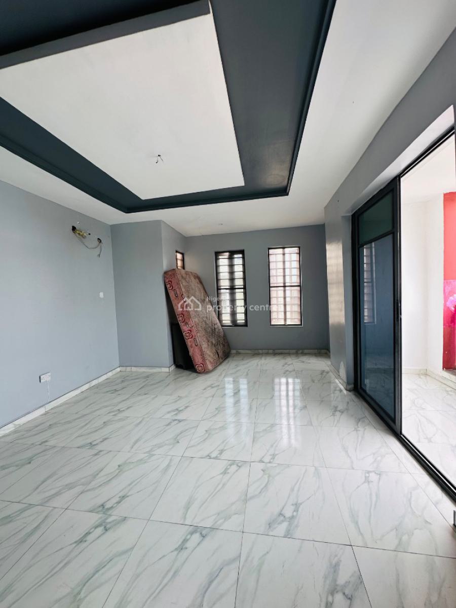 Neatly Built 2 Bedroom Apartment, Ologolo, Lekki, Lagos, Flat / Apartment for Sale