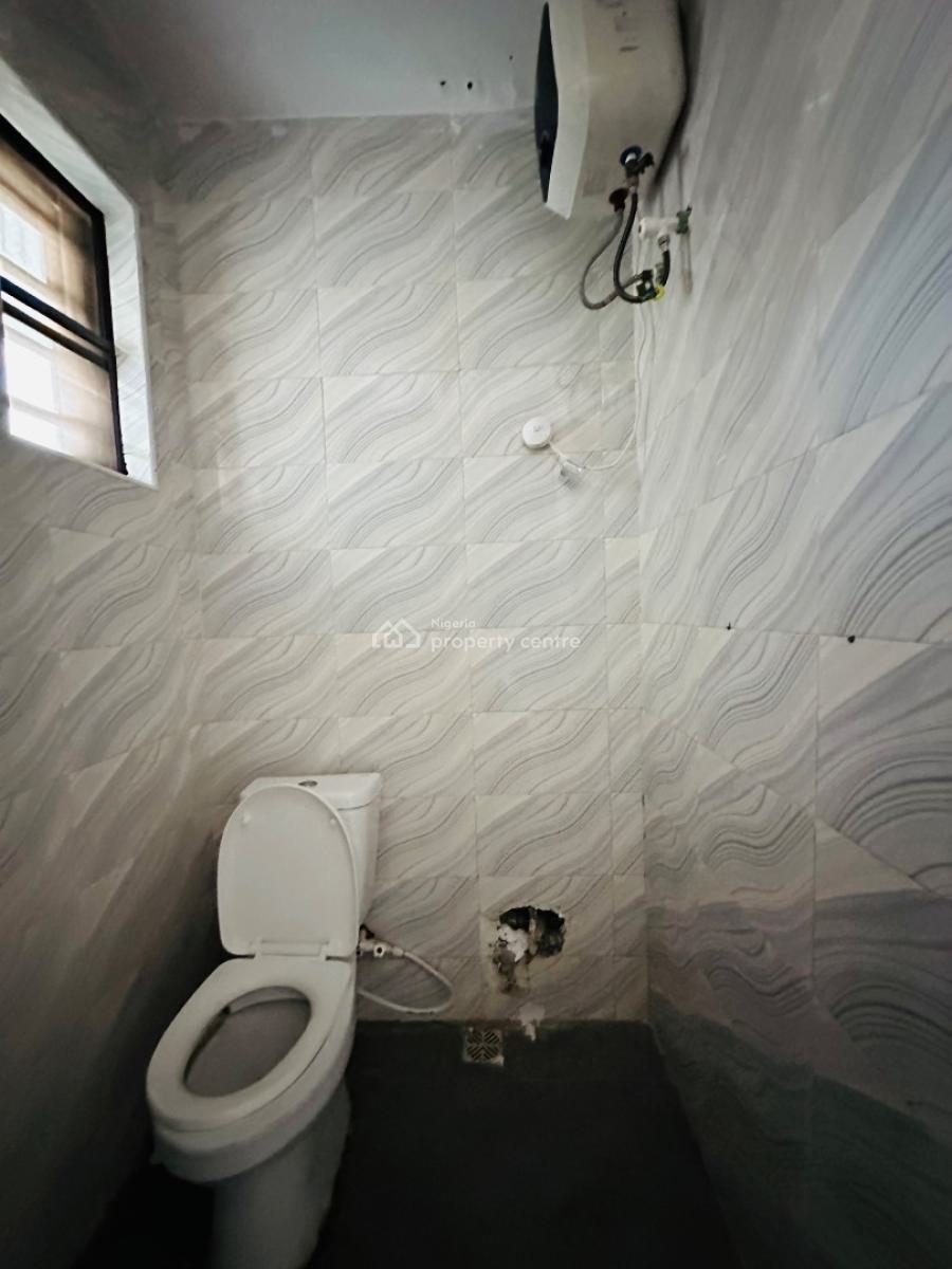 Neatly Built 2 Bedroom Apartment, Ologolo, Lekki, Lagos, Flat / Apartment for Sale