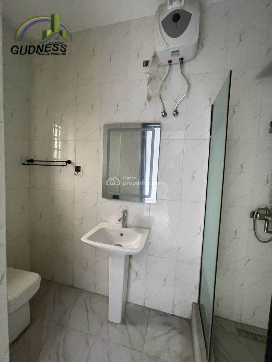 2 Bedroom Apartment, Ologolo, Lekki, Lagos, Flat / Apartment for Rent