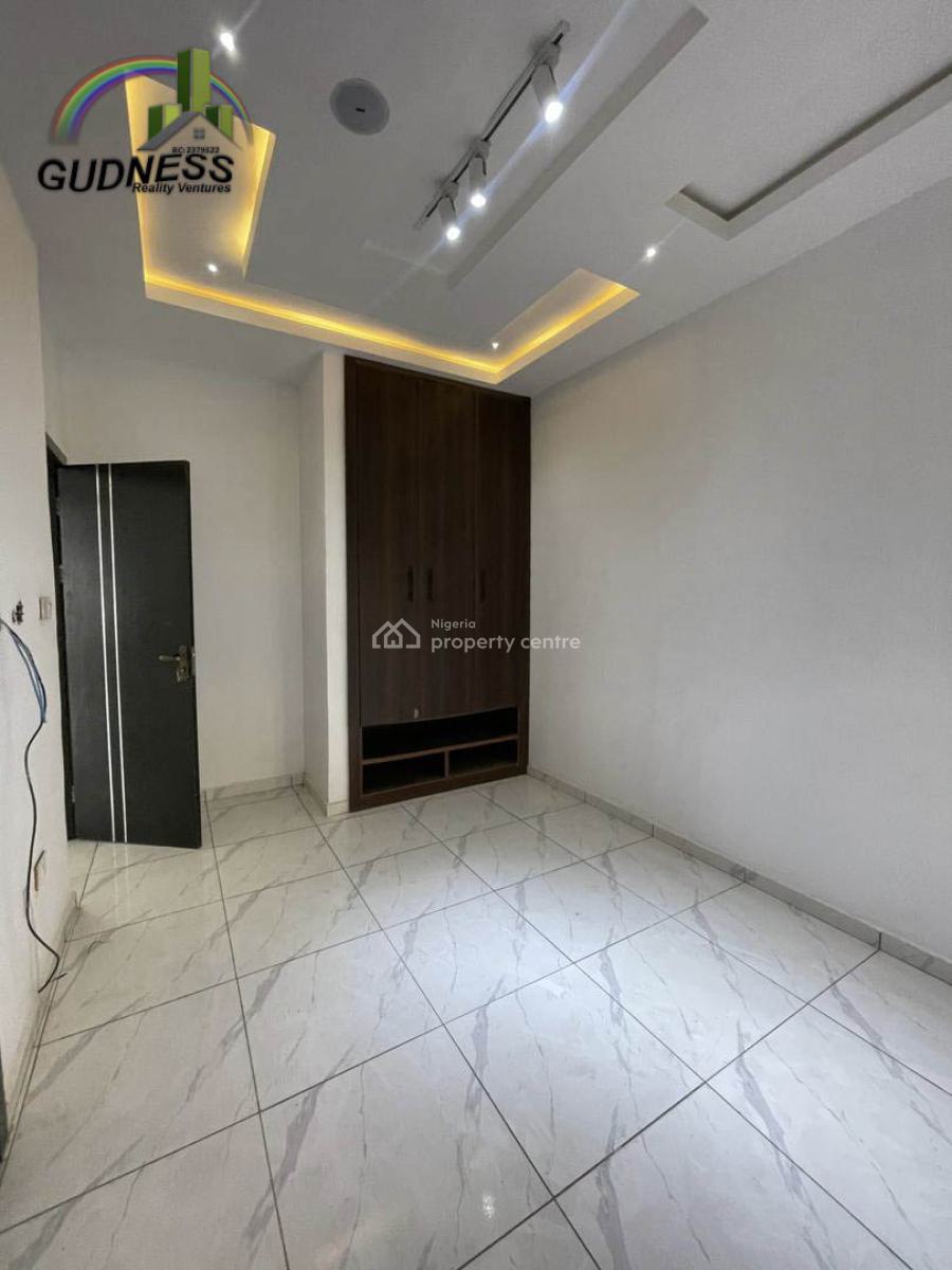 2 Bedroom Apartment, Ologolo, Lekki, Lagos, Flat / Apartment for Rent