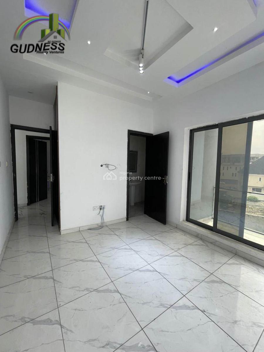2 Bedroom Apartment, Ologolo, Lekki, Lagos, Flat / Apartment for Rent