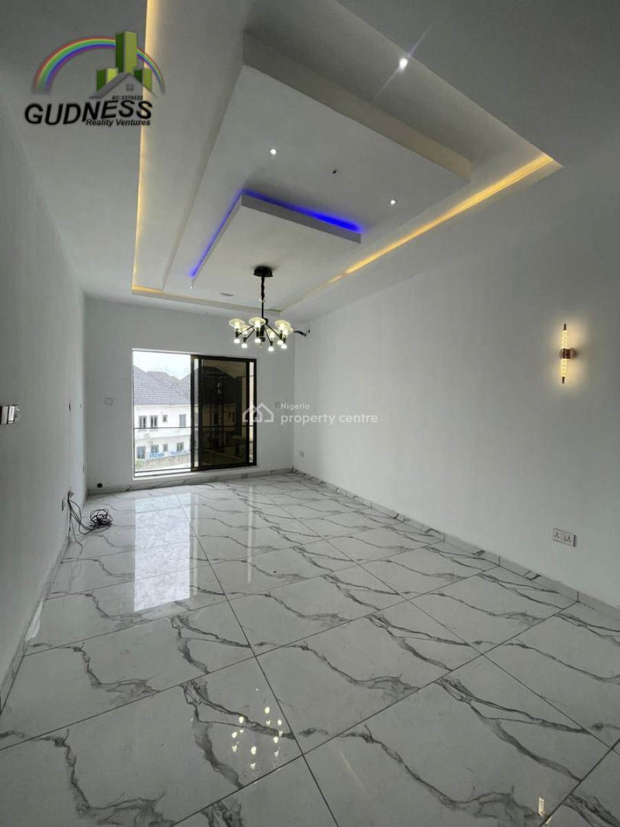 2 Bedroom Apartment, Ologolo, Lekki, Lagos, Flat / Apartment for Rent