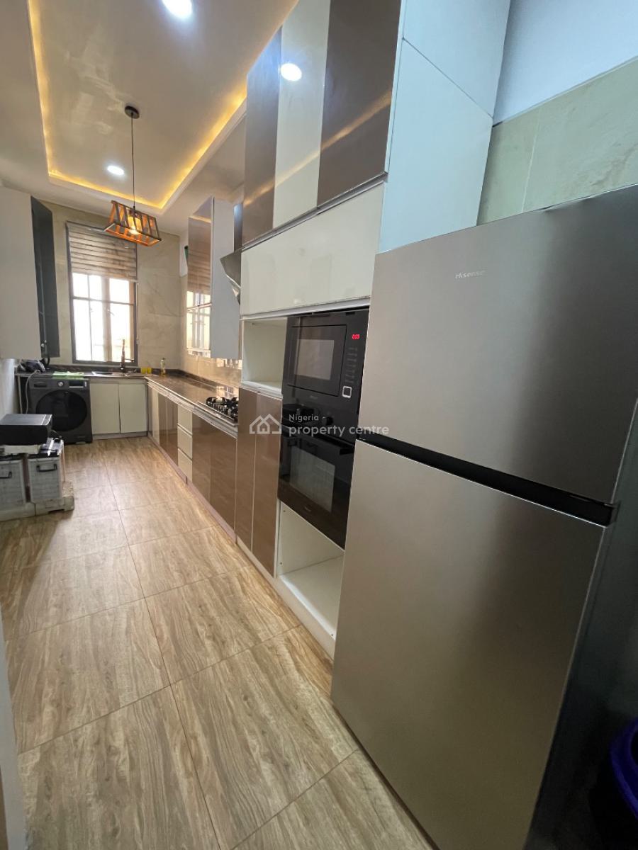 2 Bedroom Fully Furnished, Inside Estate at Lekki Right Handside, Lekki Phase 1, Lekki, Lagos, Flat / Apartment for Rent