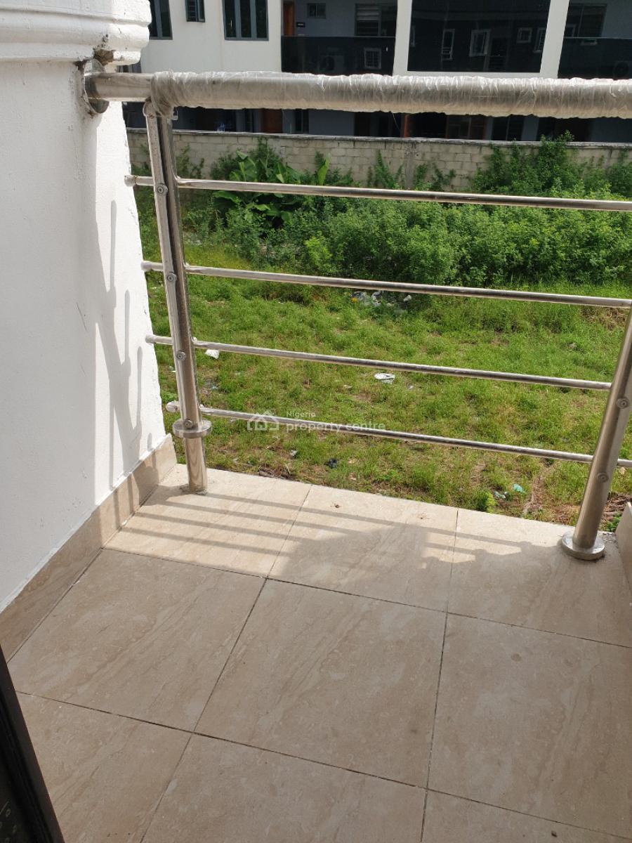 Spacious 2 Bedroom Flat, Ologolo, Lekki, Lagos, Flat / Apartment for Rent