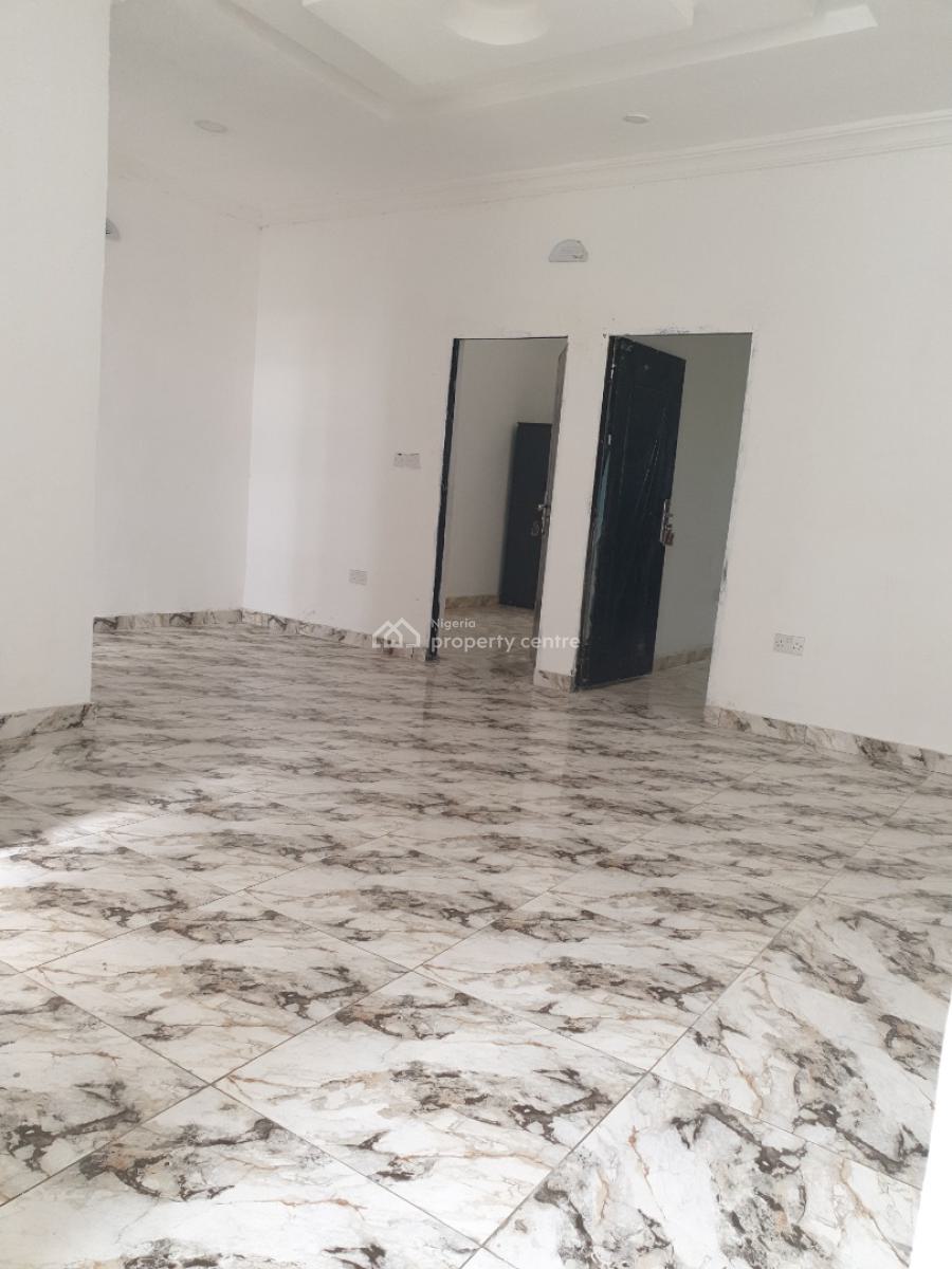 Spacious 2 Bedroom Flat, Ologolo, Lekki, Lagos, Flat / Apartment for Rent