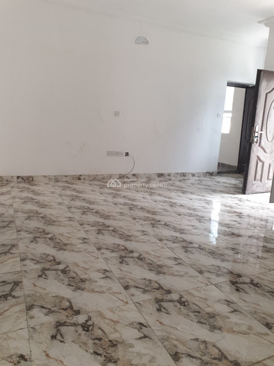 Spacious 2 Bedroom Flat, Ologolo, Lekki, Lagos, Flat / Apartment for Rent