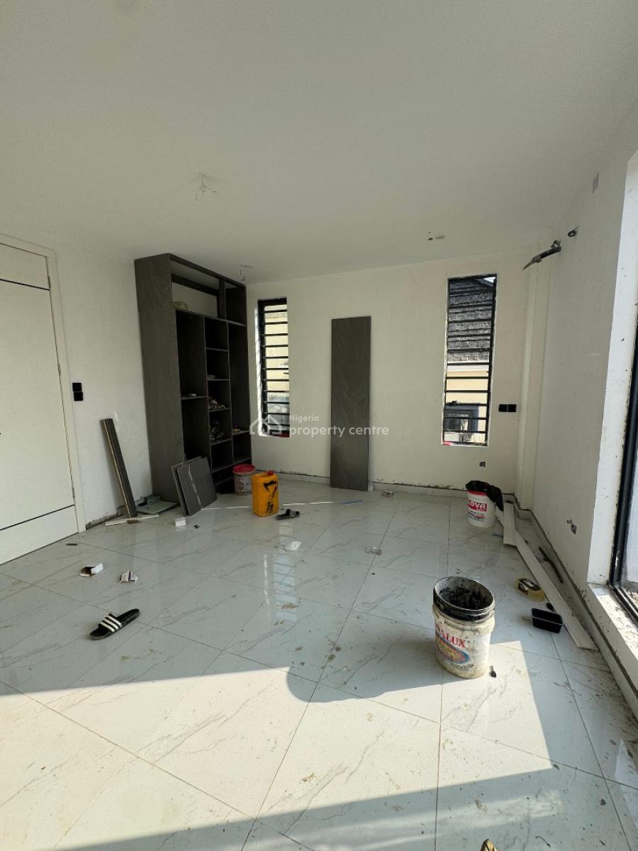 Exquisitely Detailed 2 Bedroom Apartment, Lekki Phase 1, Lekki, Lagos, Block of Flats for Sale