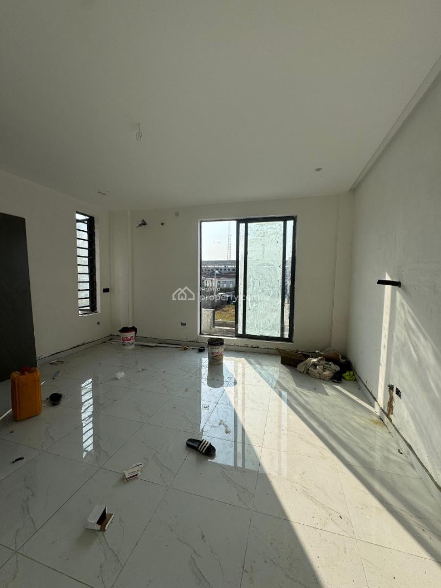Exquisitely Detailed 2 Bedroom Apartment, Lekki Phase 1, Lekki, Lagos, Block of Flats for Sale