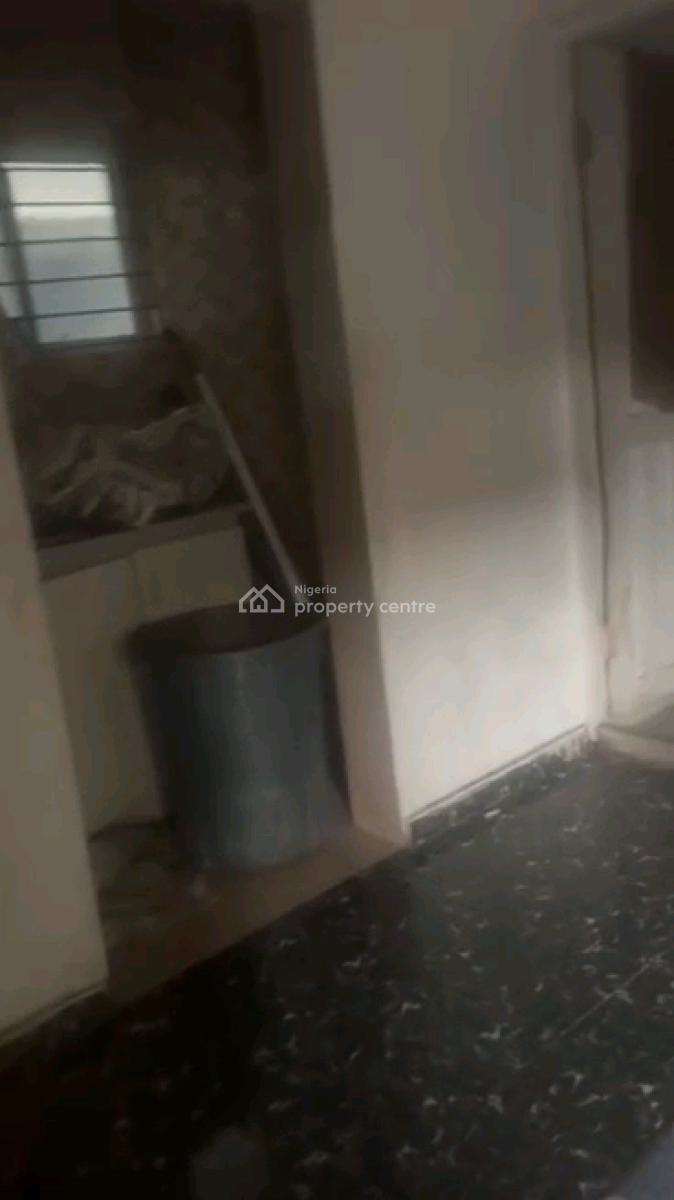 Standard Miniflat, Makoko, Yaba, Lagos, Mini Flat (room and Parlour) for Rent