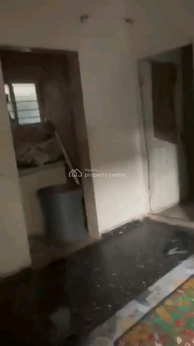 Standard Miniflat, Makoko, Yaba, Lagos, Mini Flat (room and Parlour) for Rent