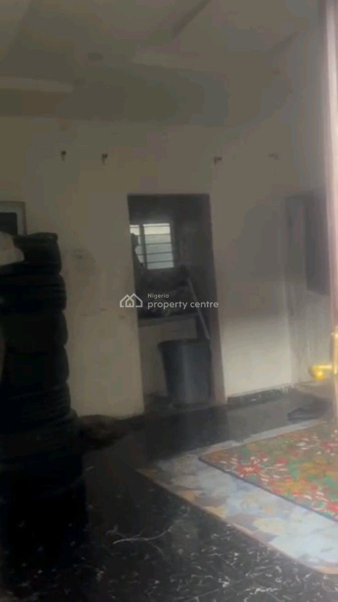 Standard Miniflat, Makoko, Yaba, Lagos, Mini Flat (room and Parlour) for Rent