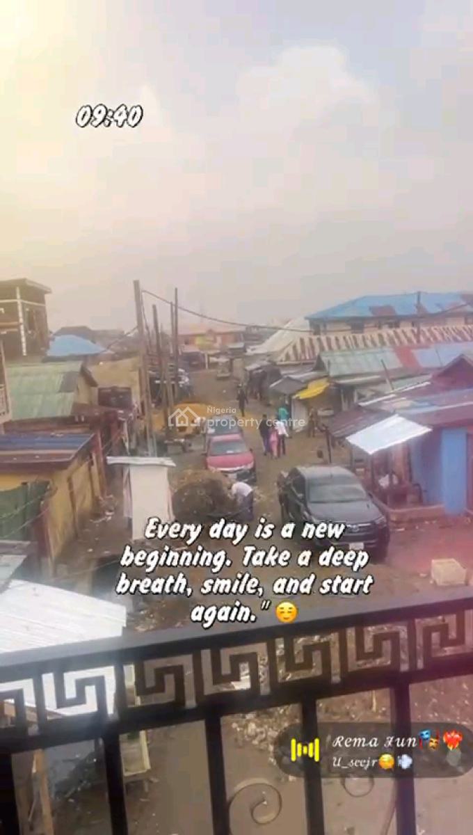 Standard Miniflat, Makoko, Yaba, Lagos, Mini Flat (room and Parlour) for Rent