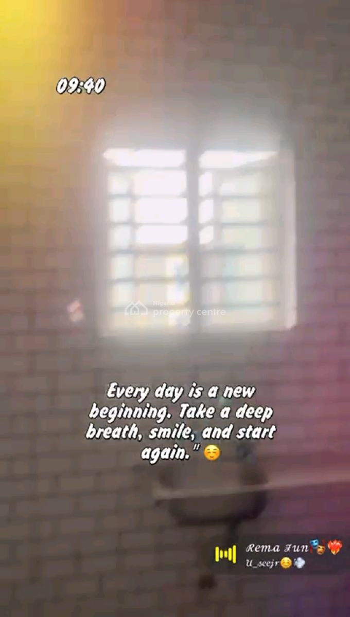 Standard Miniflat, Makoko, Yaba, Lagos, Mini Flat (room and Parlour) for Rent