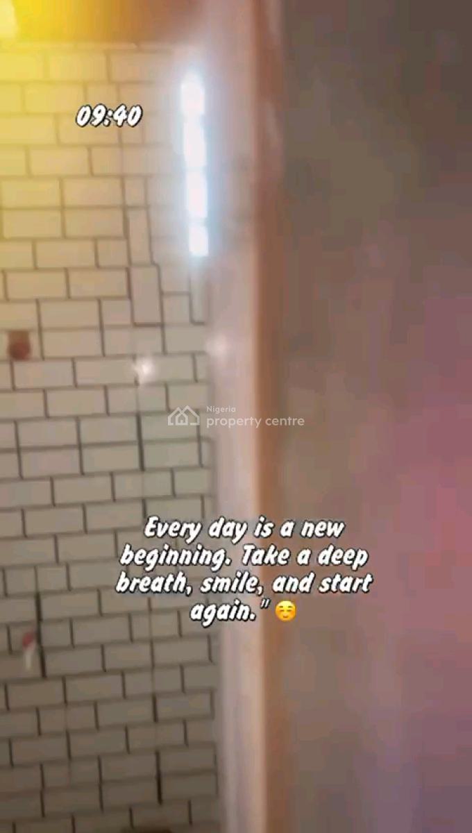 Standard Miniflat, Makoko, Yaba, Lagos, Mini Flat (room and Parlour) for Rent