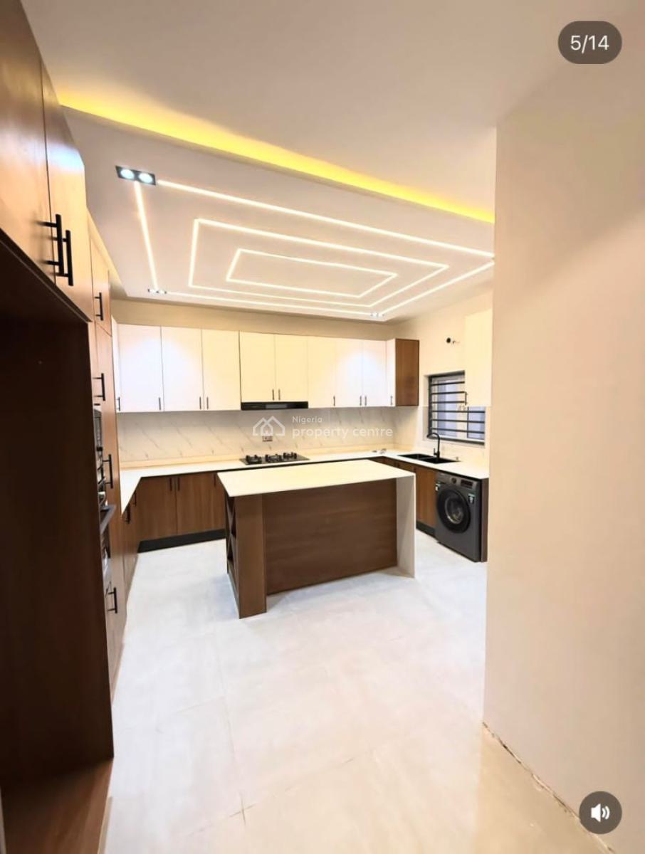 Luxury 3 Bedrooms Apartment, Wuye, Abuja, House for Rent