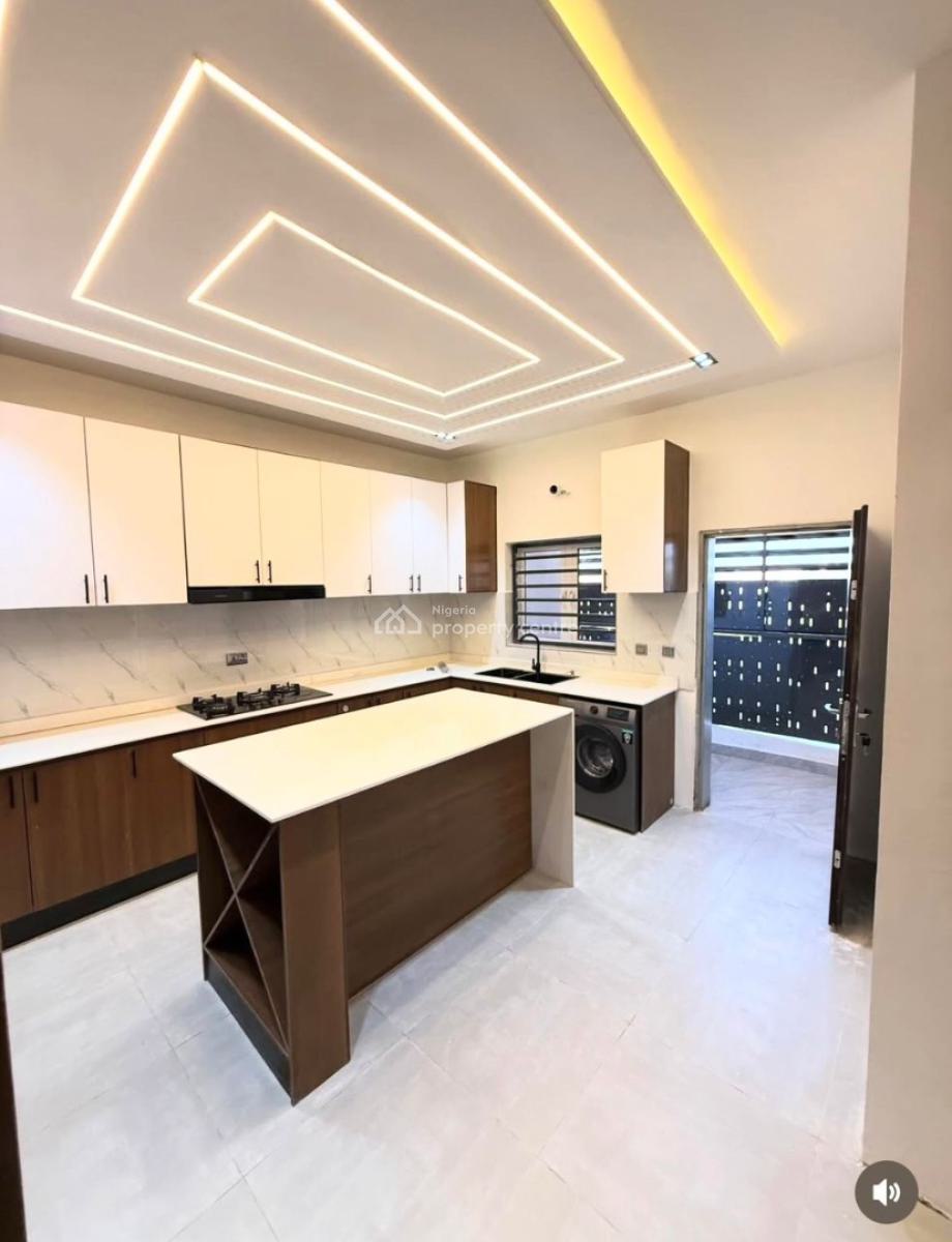 Luxury 3 Bedrooms Apartment, Wuye, Abuja, House for Rent