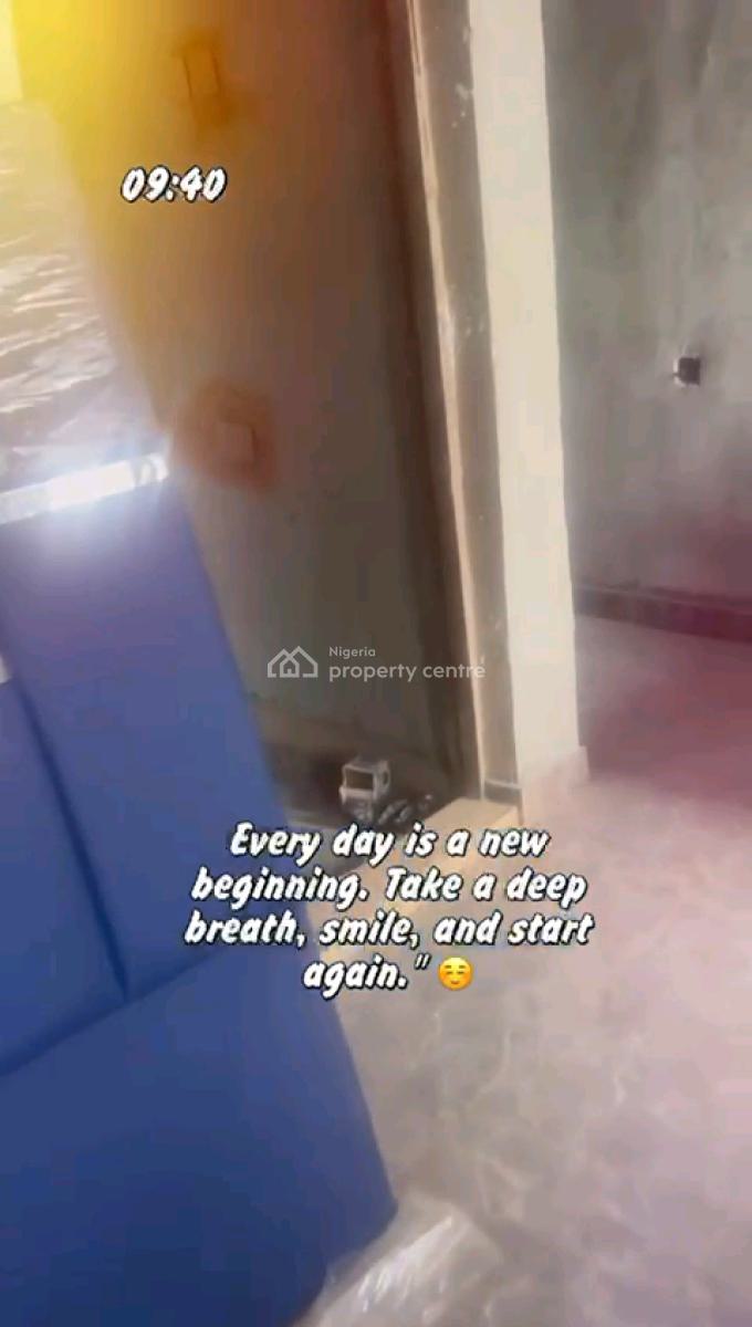 Standard Miniflat, Makoko, Yaba, Lagos, Mini Flat (room and Parlour) for Rent