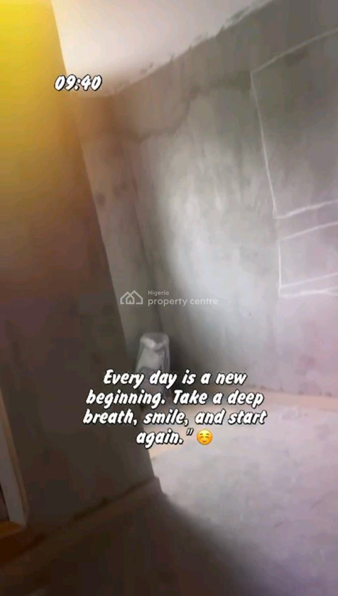 Standard Miniflat, Makoko, Yaba, Lagos, Mini Flat (room and Parlour) for Rent