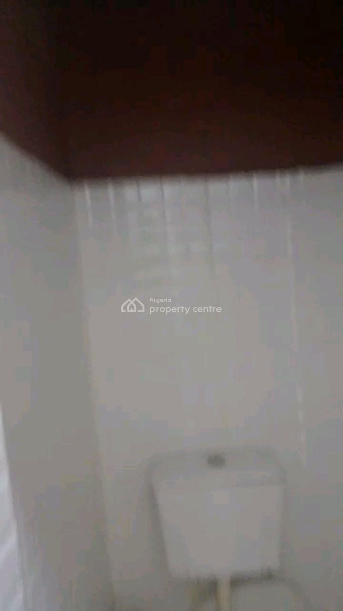 Standard Mini Flat, Adekunle, Yaba, Lagos, Mini Flat (room and Parlour) for Rent