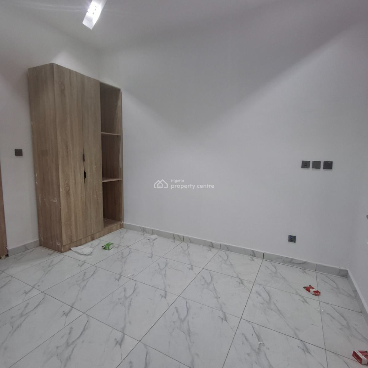 Four Bedroom Semi Detached Duplex, Orchid Road, Lafiaji, Lekki, Lagos, Semi-detached Duplex for Sale