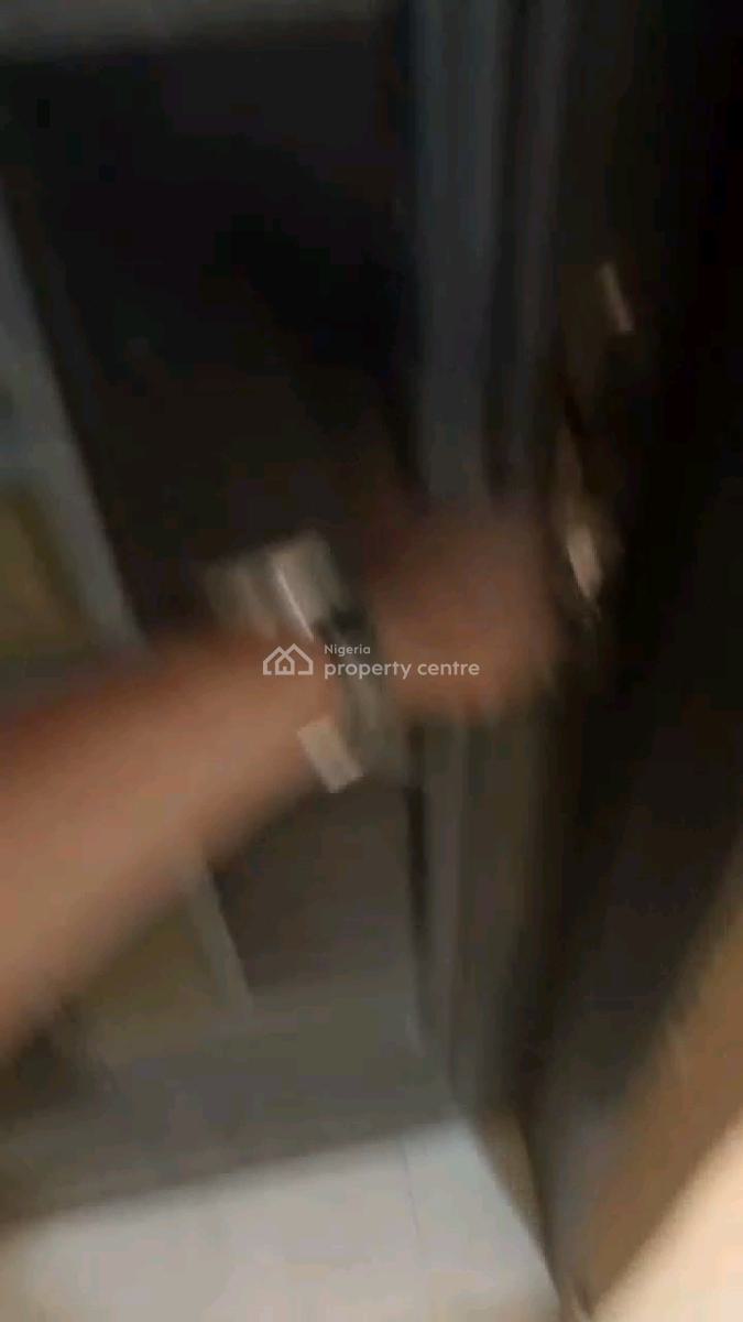 Standard Mini Flat, Adekunle, Yaba, Lagos, Mini Flat (room and Parlour) for Rent
