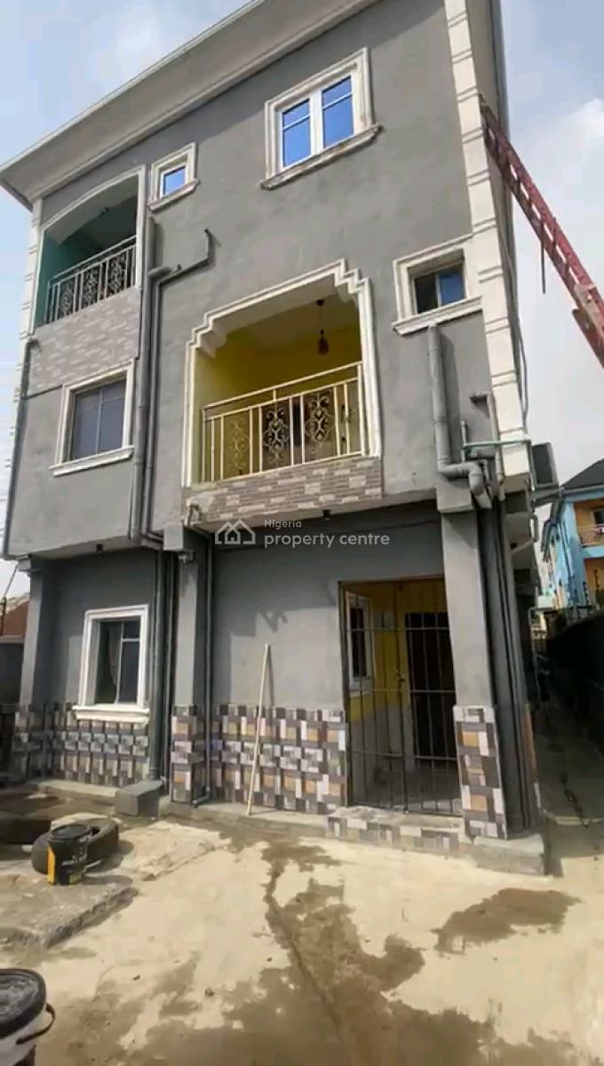 Decent Mini Up Flat, Ggy Street, Bariga, Shomolu, Lagos, Mini Flat (room and Parlour) for Rent