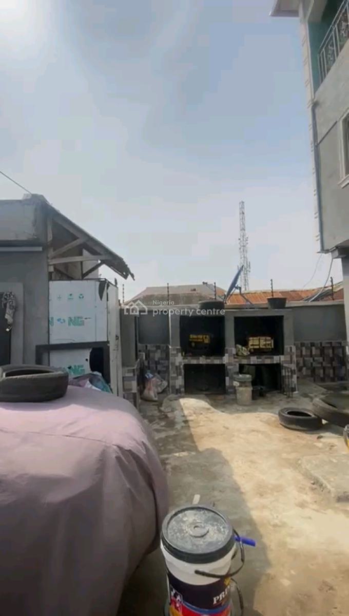 Decent Mini Up Flat, Ggy Street, Bariga, Shomolu, Lagos, Mini Flat (room and Parlour) for Rent