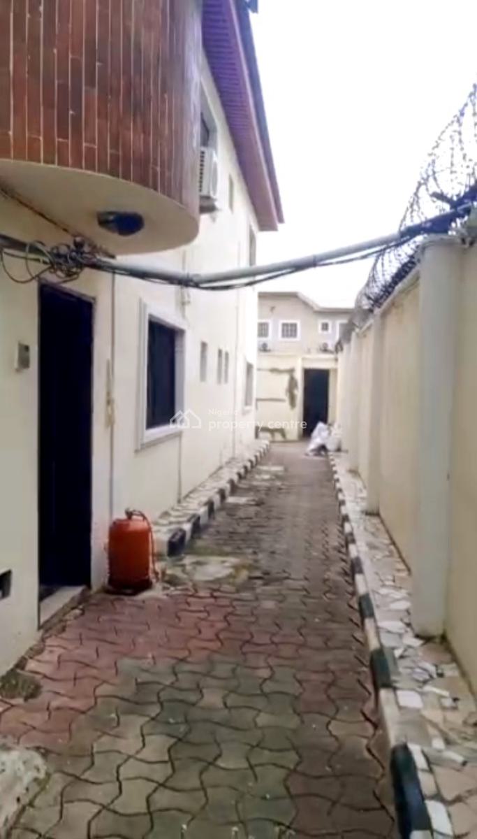 3 Bedrooms Flat with a Masters Bedroom, Gra Phase 2, Magodo, Lagos, Flat / Apartment for Rent