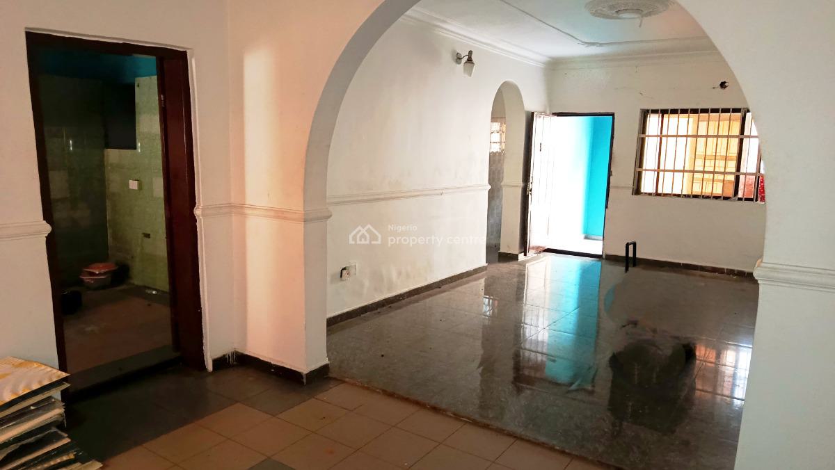 3 Bedrooms Flat with a Masters Bedroom, Gra Phase 2, Magodo, Lagos, Flat / Apartment for Rent