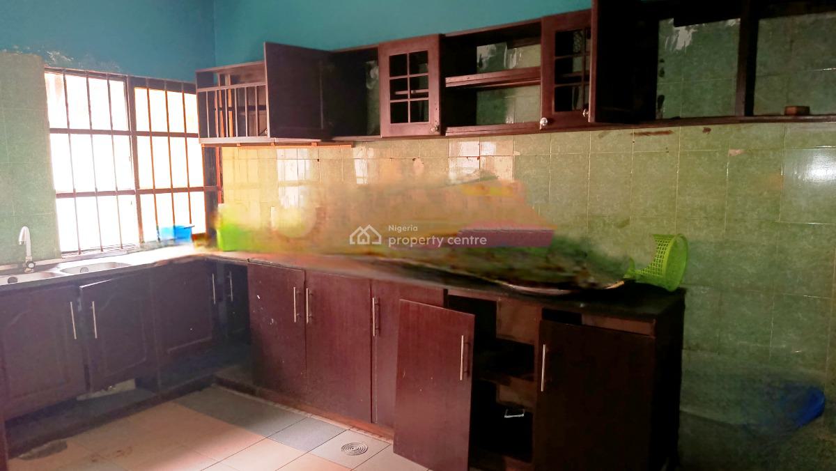 3 Bedrooms Flat with a Masters Bedroom, Gra Phase 2, Magodo, Lagos, Flat / Apartment for Rent